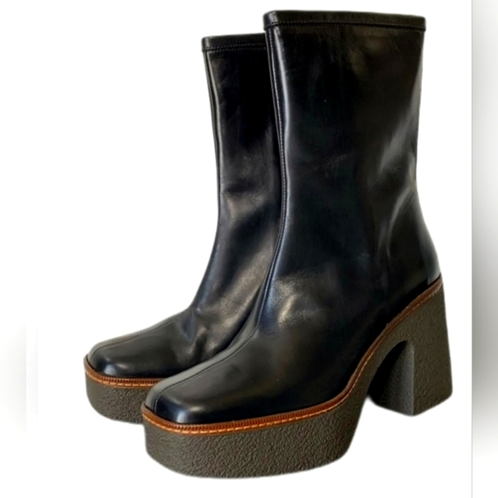 DKNY Women’s Daze Slip On Chelsea Boots Black Size 10